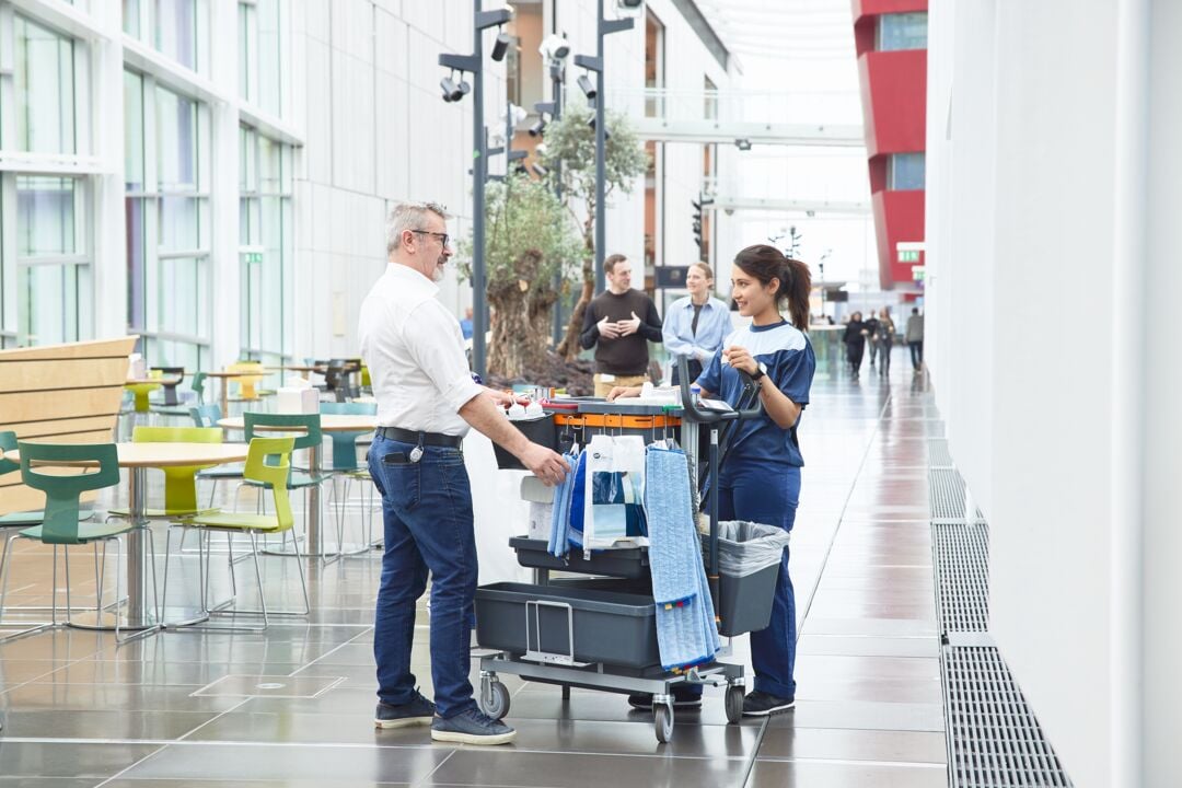 Web_Desktop-2024_ISS_7764