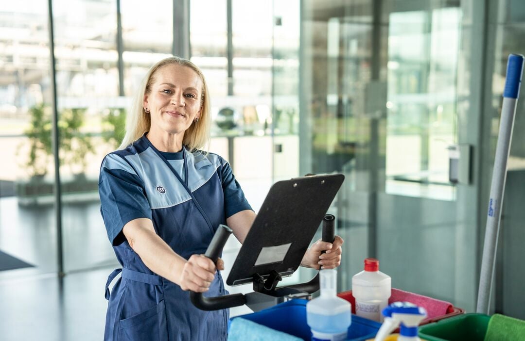 Web_Desktop-2024_ISS_AT_Varios Servicios_02_Hero foto