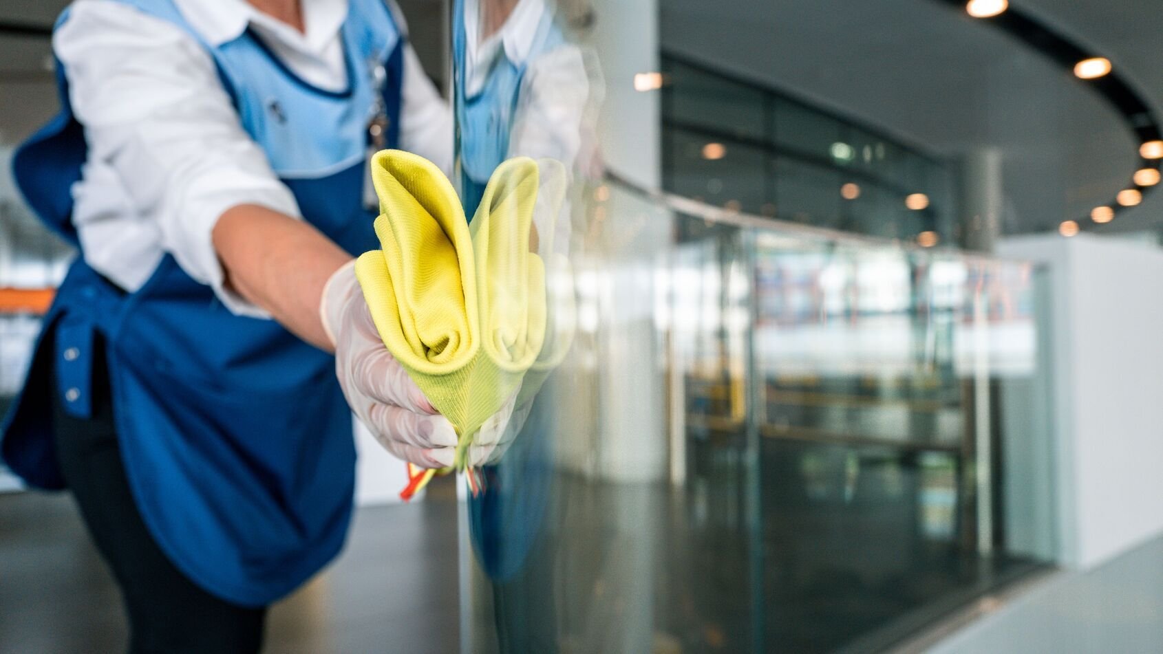 Web_Wide-ISS Ventana de limpieza Copyright ISS