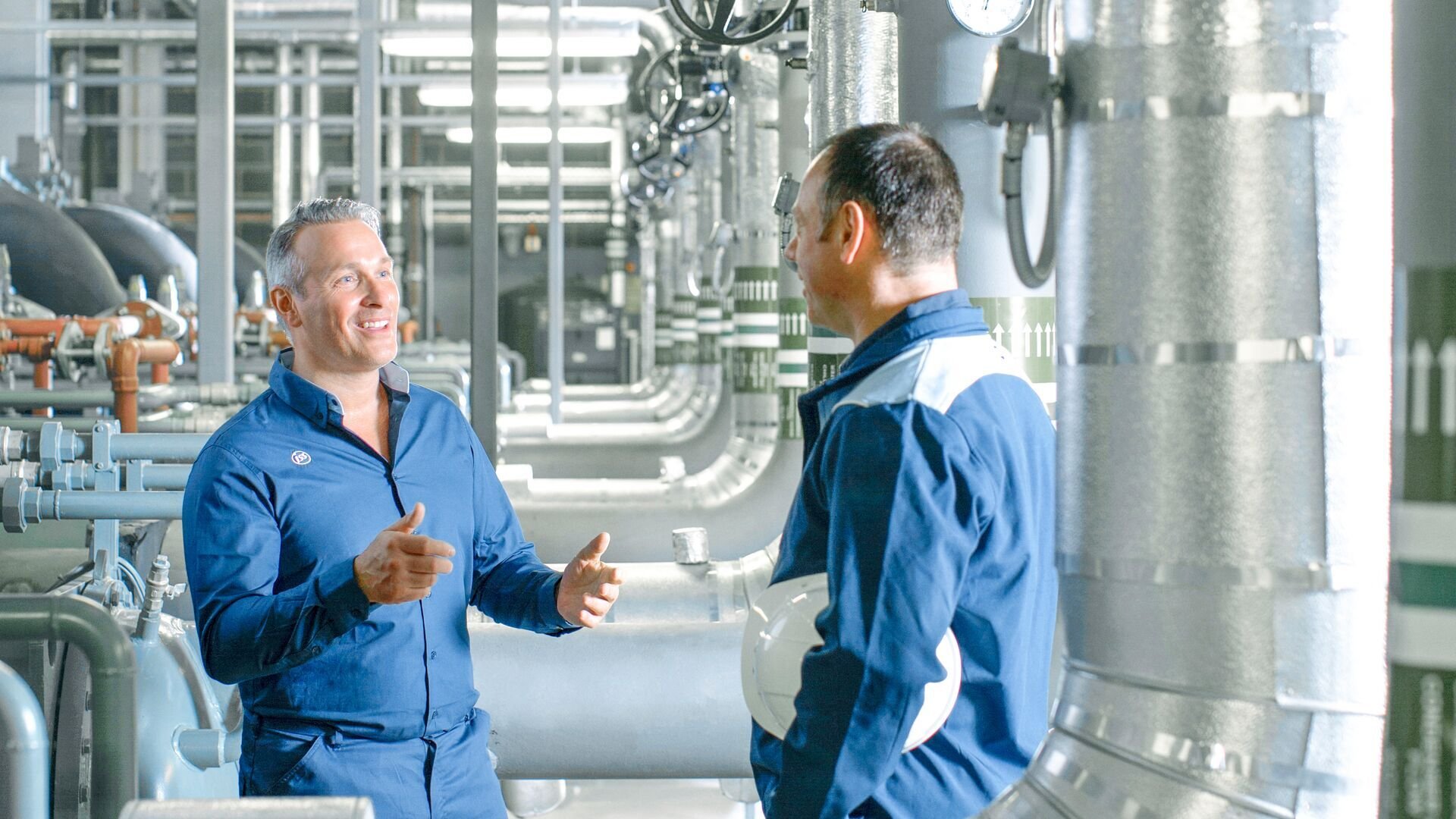 Large-2024_ISS_UK_London_Servicios técnicos